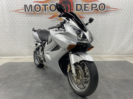 Honda VFR800F , 2005