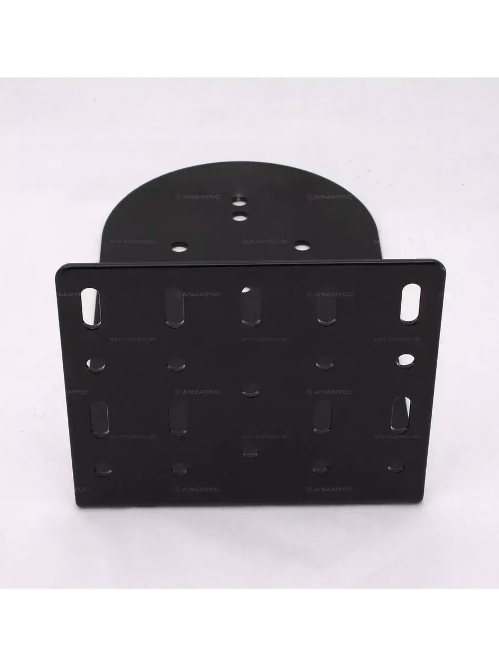 Кронштейн для установки канистр