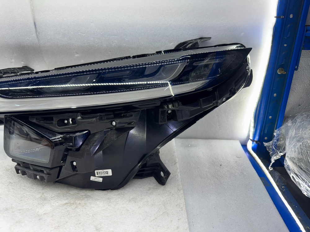 Mazda EZ6 оригинальная LED фара головного света