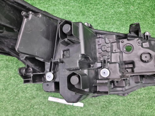 Фара левая Lexus RX 5 (2022-н.в.) LED