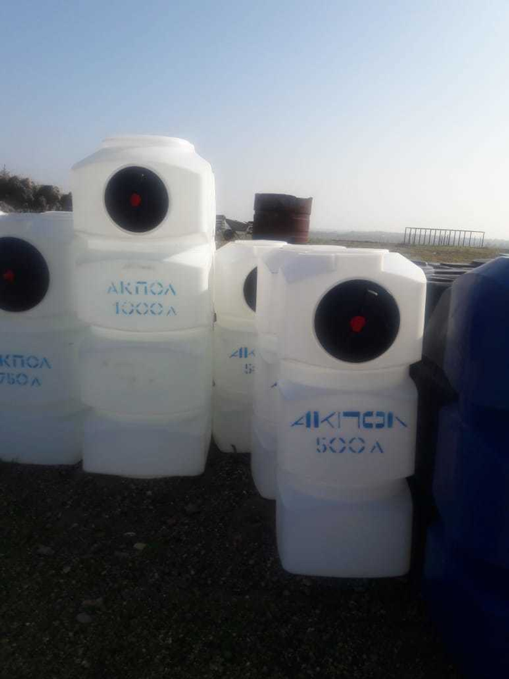 Ёмкость пластиковая пищевая АКПОЛ 750 л. фигурная горизонтальная (168x75x75см;35кг;белый) - арт.555012.8