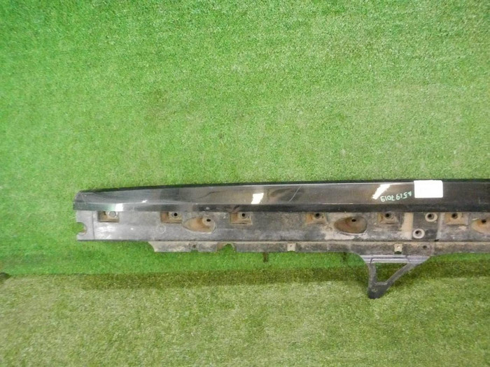 Накладка порога правая Bentley Bentayga (2015-2020)