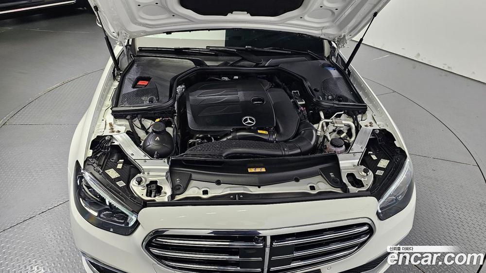 Mercedes-Benz E-Class W213 E350 4MATIC Exclusive (12.2022)