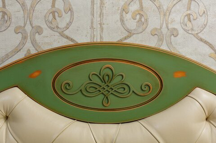 арт. 2015 Диван (Англия) + орнамент (фрезеровка) Ш1710хГ678хВ1100 +Ящик подкроватный