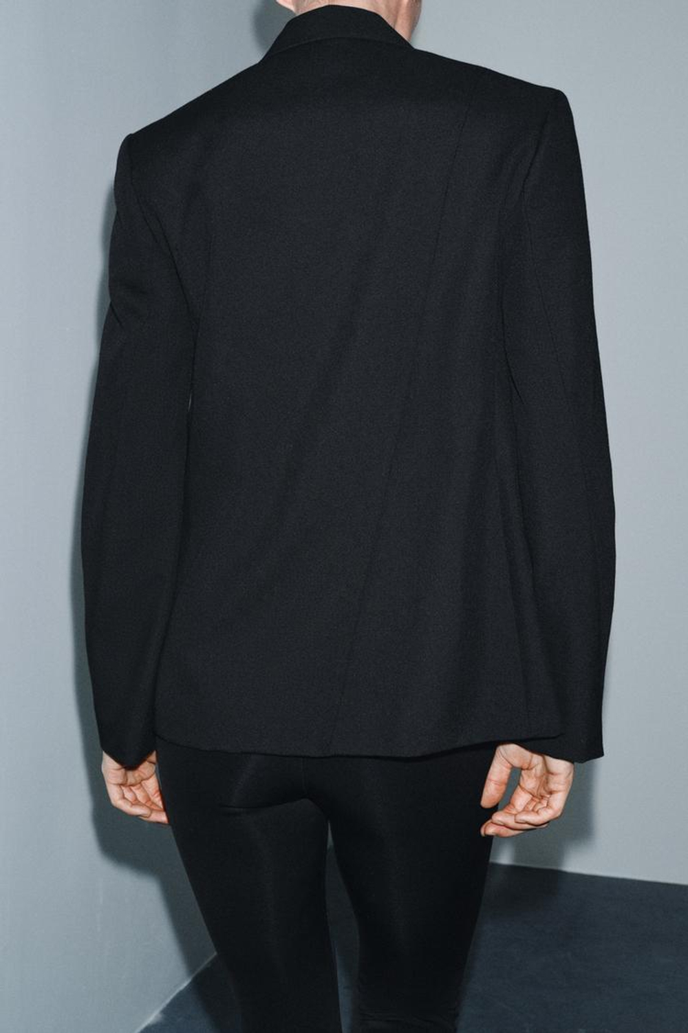 ZARA БЛЕЙЗЕР ИЗ 100% ШЕРСТИ — ZW COLLECTION LIMITED EDITION, ЧЕРНЫЙ