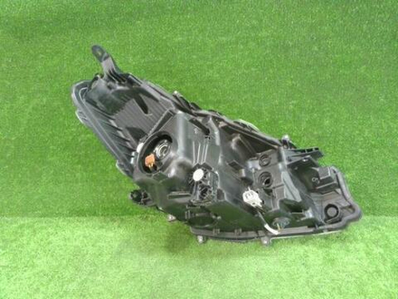 фара левая Toyota Vitz NSP130 135