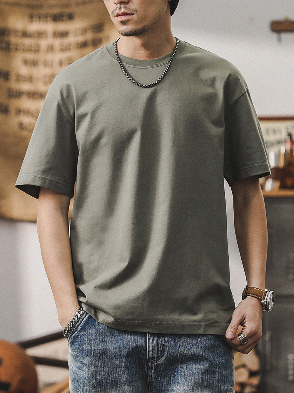 Футболка мужская короткий рукав ,круглый ворот,гладкий хлопок 250 г .