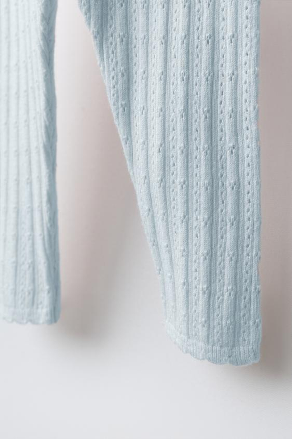 ZARA РИФЛЕНЫЕ БРЮКИ С АЖУРНЫМИ ВСТАВКАМИ, ГОЛУБОЙ