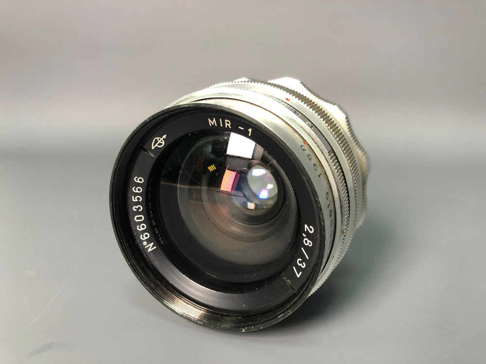 Мир-1 2,8/37 Grand Prix Brussel