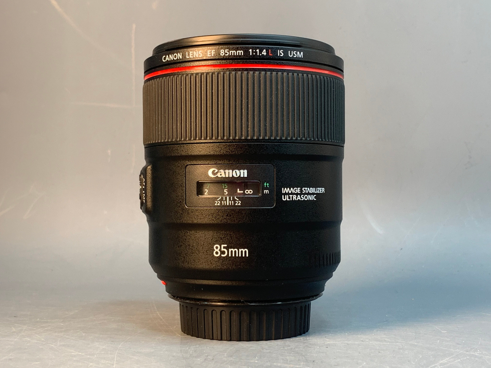 Canon EF 85mm 1.4L IS USM
