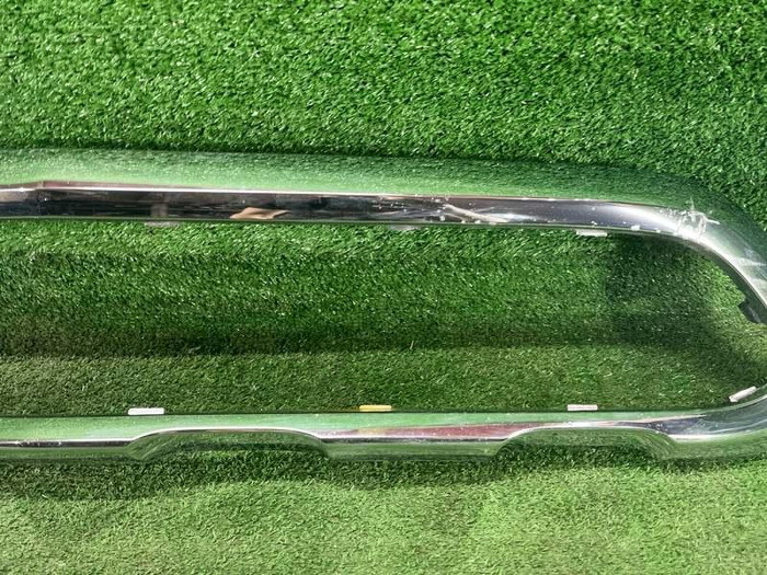 Молдинг переднего бампера Mercedes GLC X253 (2015-2019)