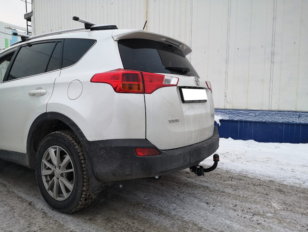 Фаркоп Toyota RAV4 2013-2019, условно-съемный,(без электрики) Трейлер.7833