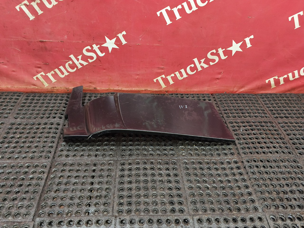 Спойлер кабины боковой верхний правый 2024г