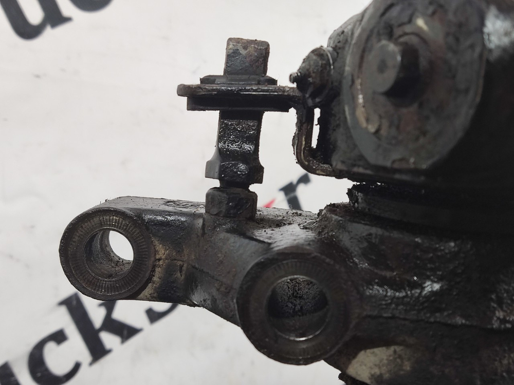 Тормозной механизм задний правый в сборе