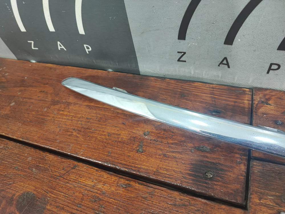 Молдинг переднего бампера Mercedes GLS (X167) 19-нв Б/У Оригинал A1678850606