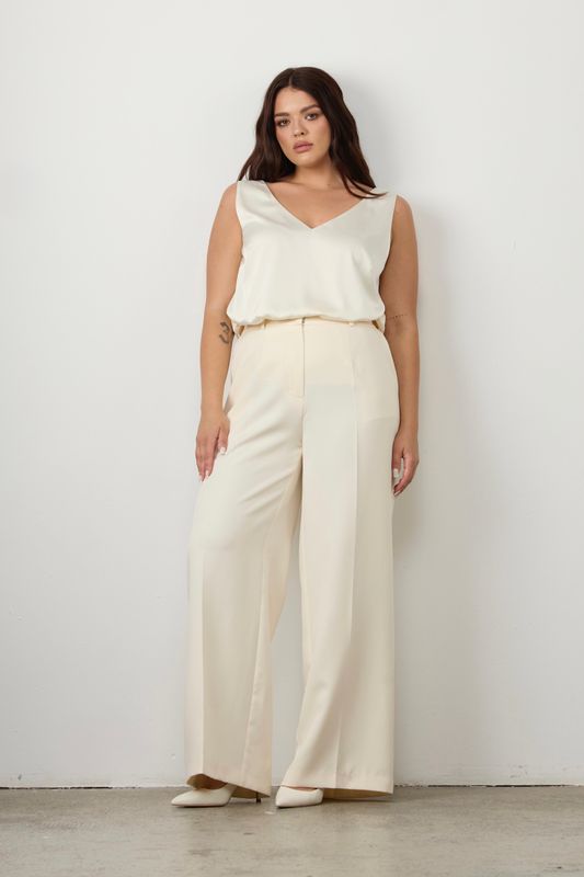 Брюки прямые со стрелками, сливочный