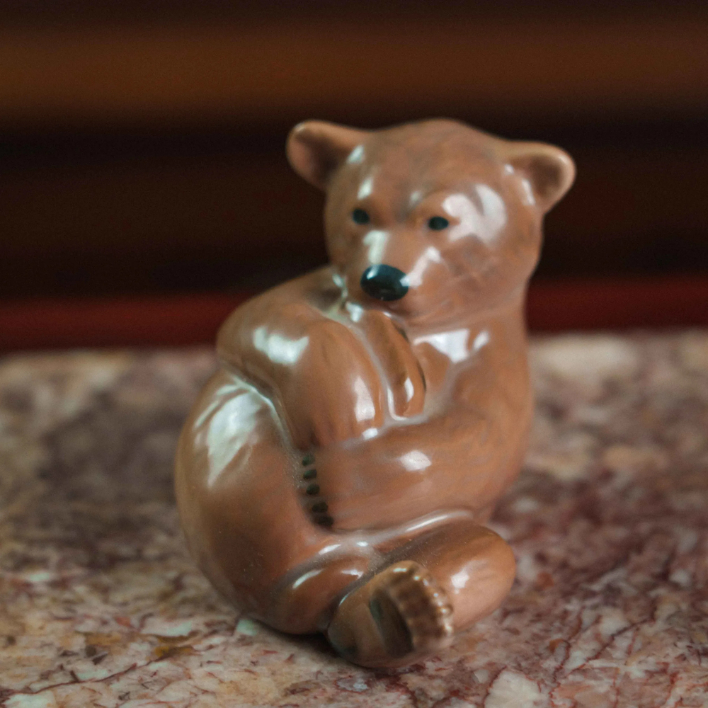 Фарфоровая фигурка «Бурый медвежонок»