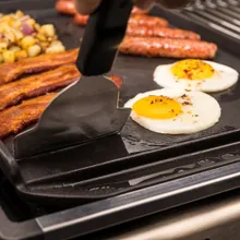 Скребок для планчи, Broil King