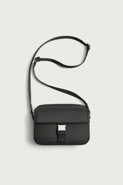 ZARA ПРОРЕЗИНЕННАЯ СУМКА С ПРЯЖКОЙ, ЧЕРНЫЙ