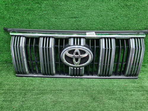 Решетка радиатора Toyota LC Prado 150 (2017-н.в.)