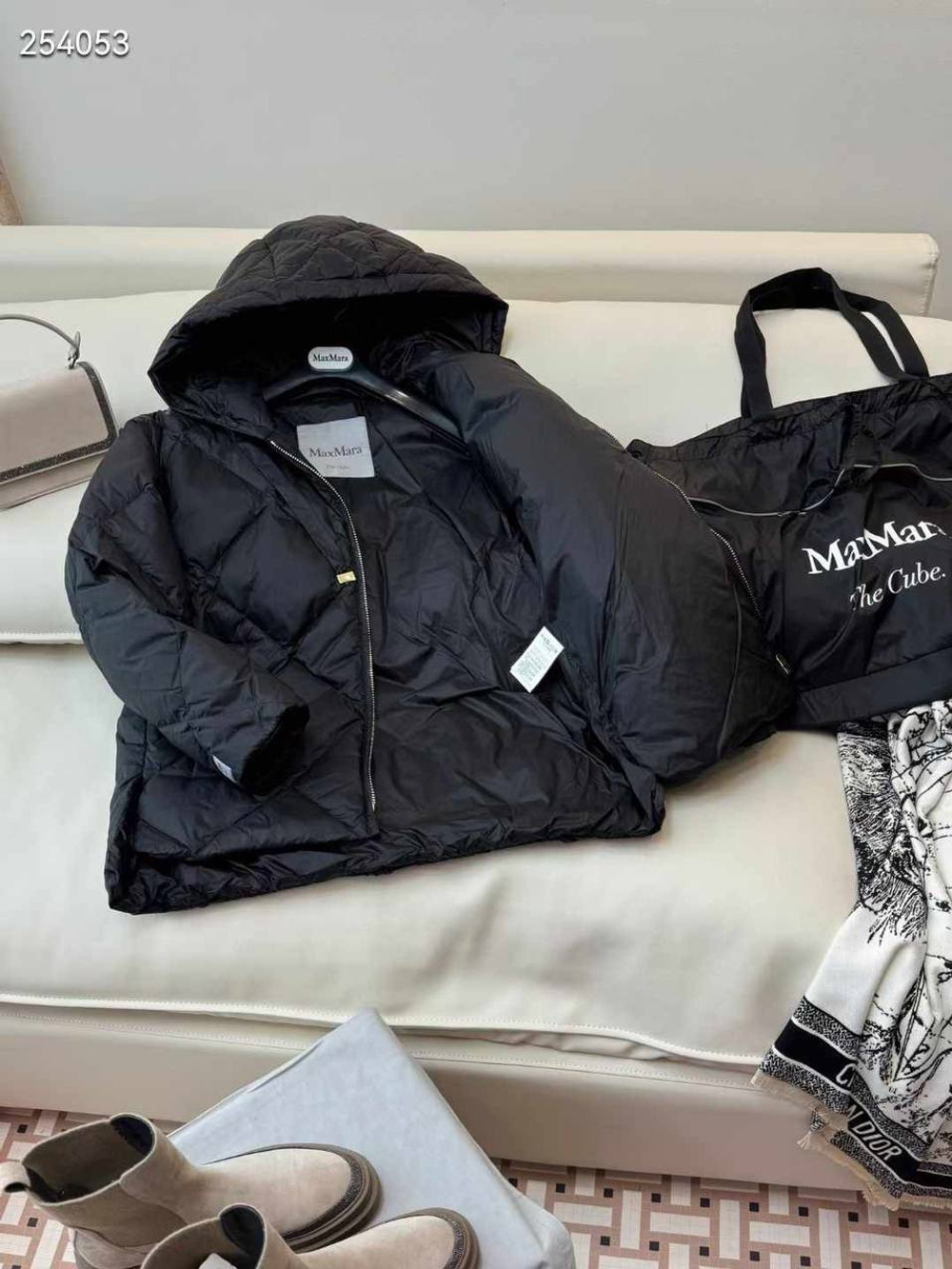 Пуховик MaxMara