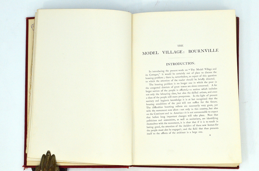 Harvey, William Alexander. The model village and its cottages: Bournvill.London : B.T. Batsford.1906