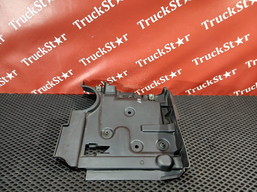 Шумоизоляция двигателя левая