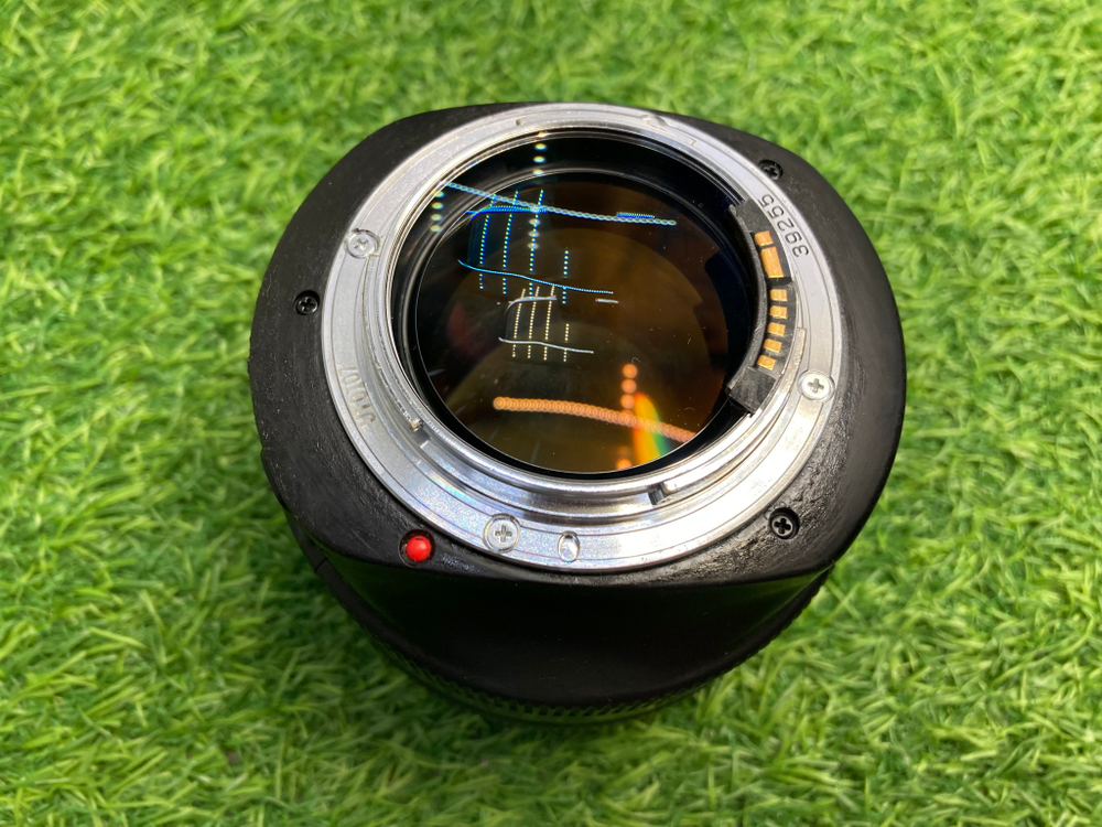 Canon EF 85mm 1.2L USM