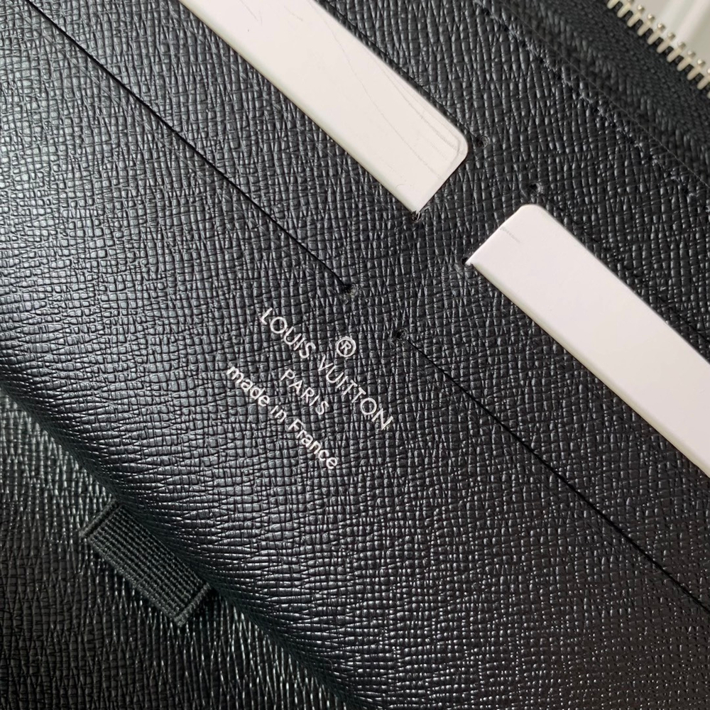 Louis Vuitton Zippy Organizer