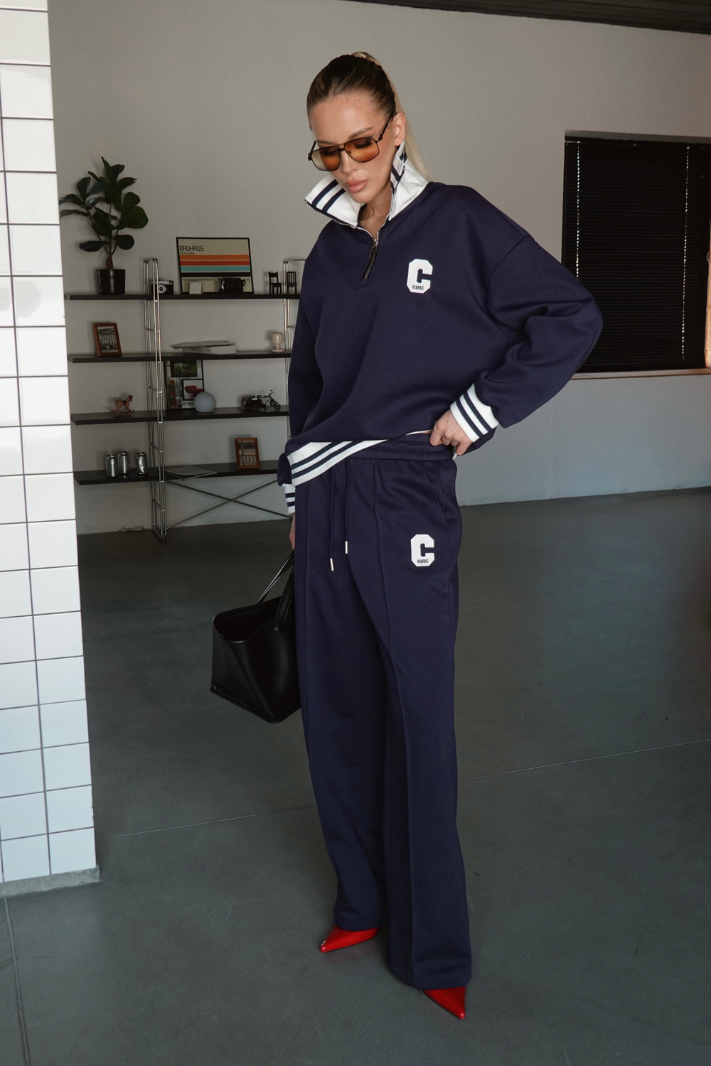 Костюм спортивный из трикотажа с лого