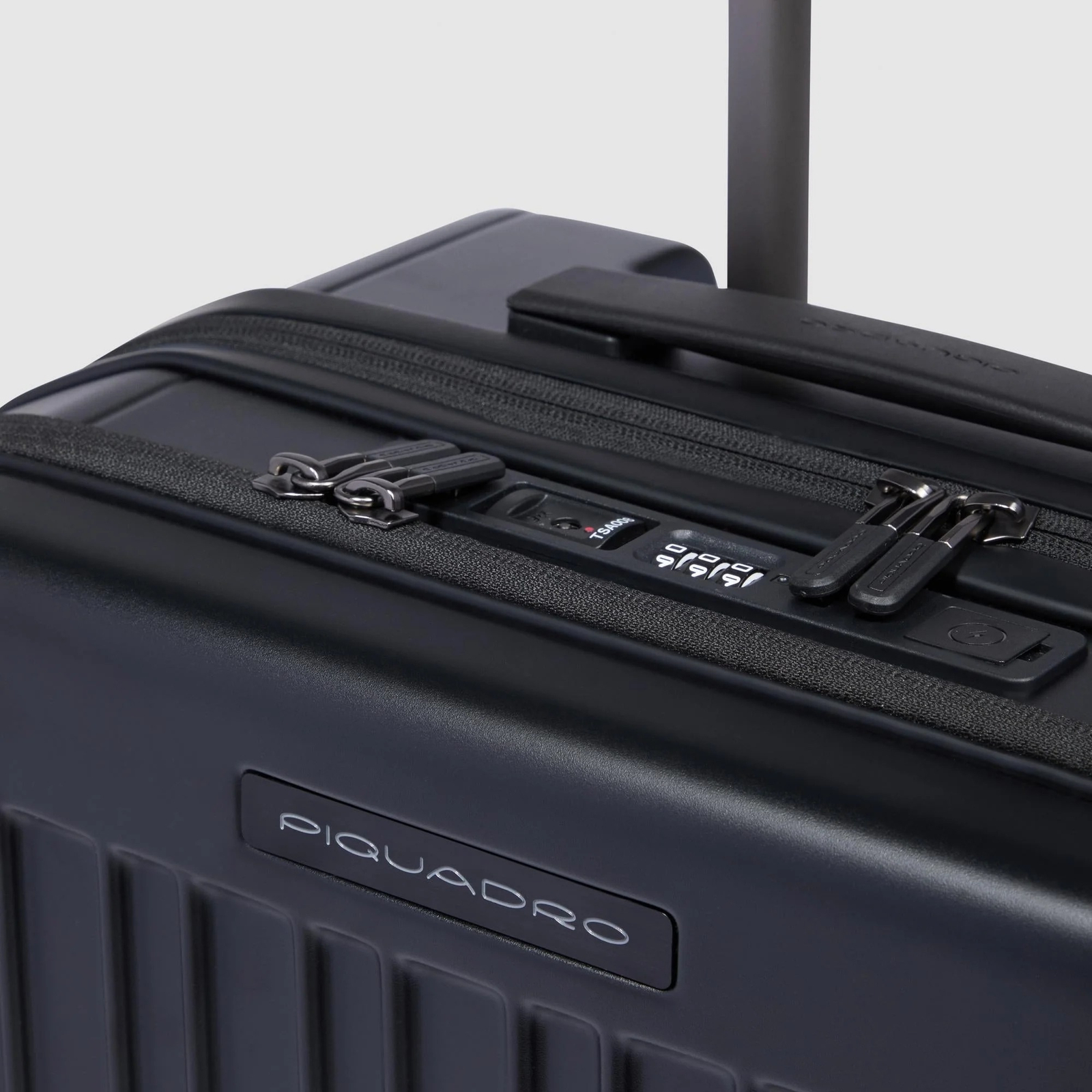 Чемодан пилот-кейс Piquadro BV6552PQL/Nero Opaco