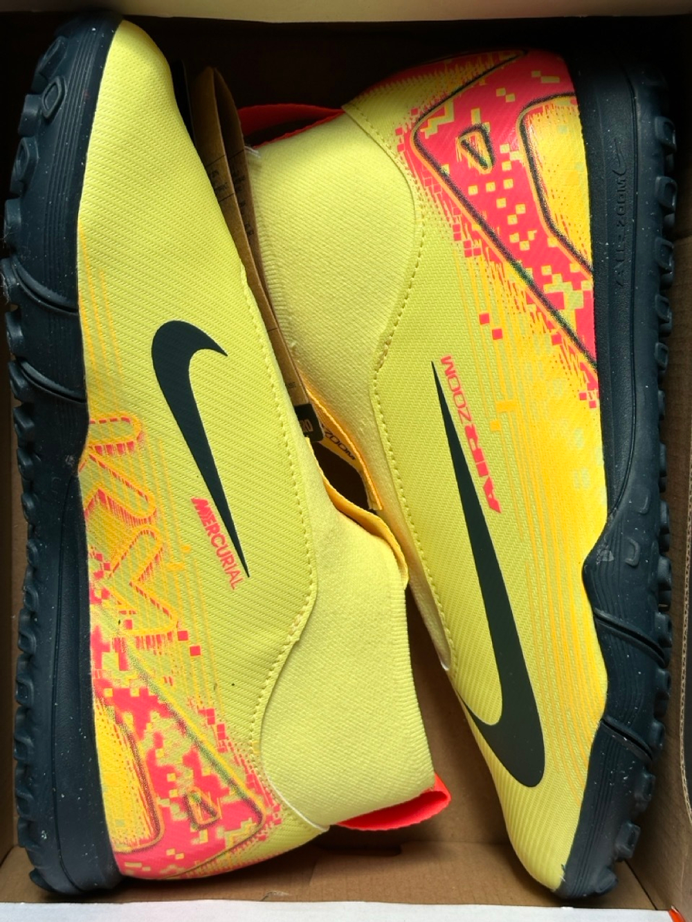 Mercurial superfly 7 academy tf clearance