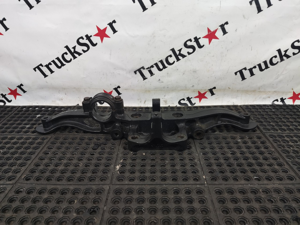 Кронштейн пневморессоры задний левый 2023г