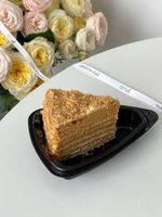 кусочек торта Наполеон