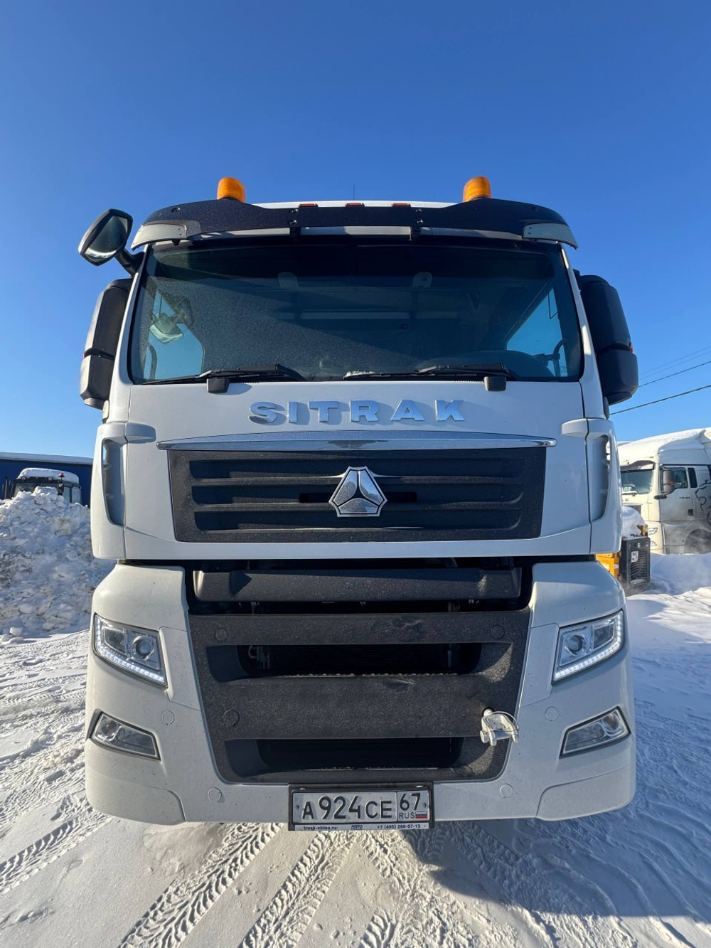 SITRAK C7H 4x2 Седельный тягач ZZ4186V361HE (Дизельный, 12,4 л, 480 л.с., АТ)