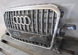 Решетка радиатора  Audi Q5 (8R) 12-15 Б/У Оригинал 8r0853651ab