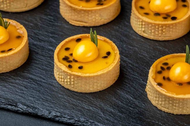 Чизкейк «Тропик» с манго и маракуйя, 7 шт.