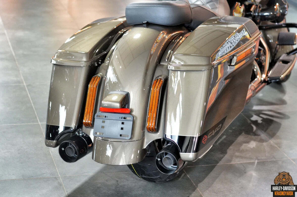 Мотоцикл Harley-Davidson CVO STREET GLIDE (Bronze Armor) с НДС