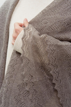 Оренбургский пуховый платок П2-150-03 серый