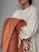 Плед мохеровый over horizon терракотового цвета из коллекции trendy ruffles, 130х180 см