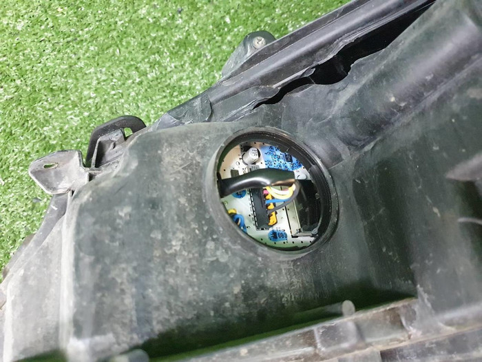 Битая Фара правая Toyota Camry xv70 (2017-2021) LED