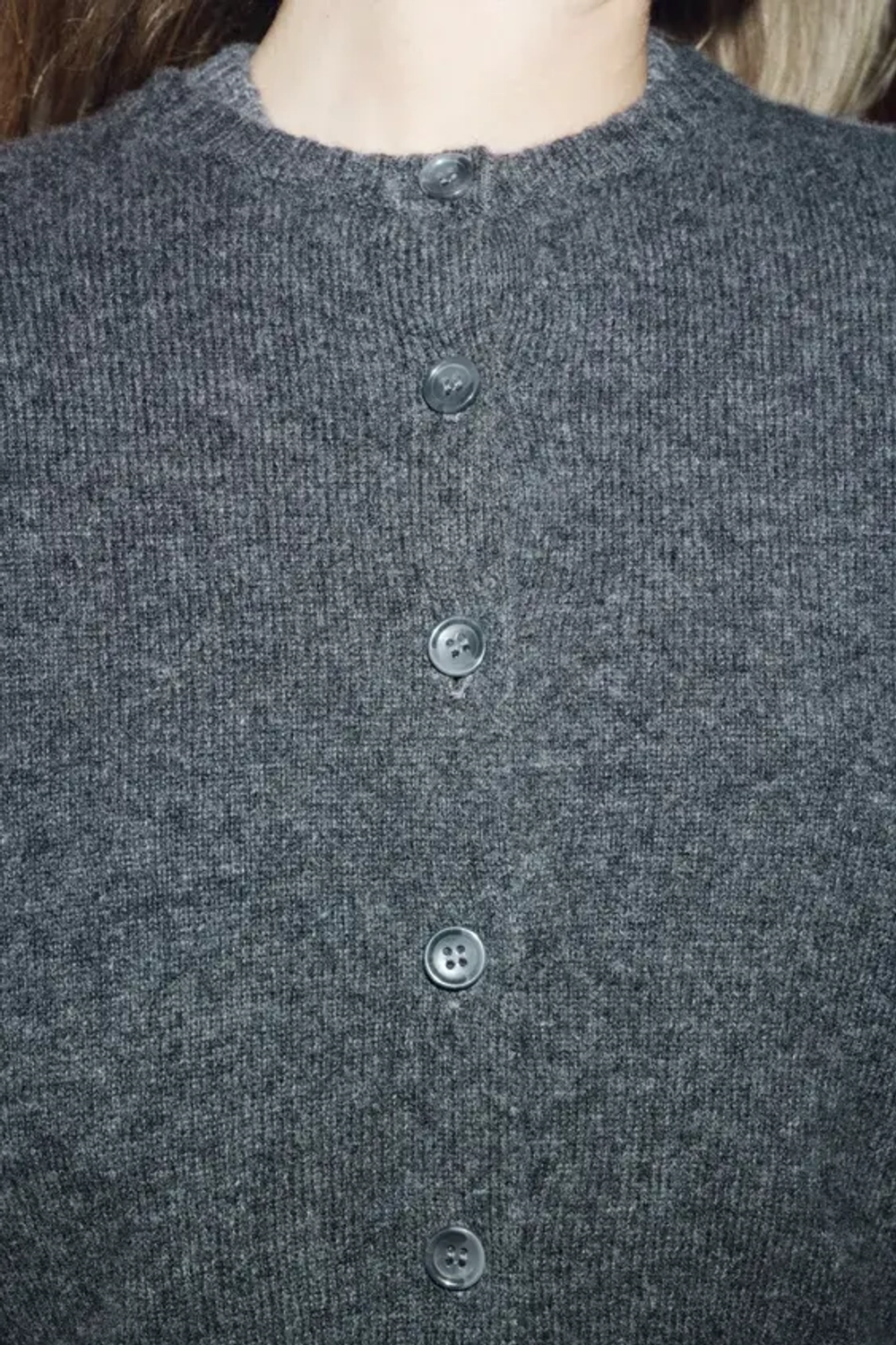 ZARA БАЗОВЫЙ КАРДИГАН ИЗ 100% ШЕРСТИ, СЕРЫЙ