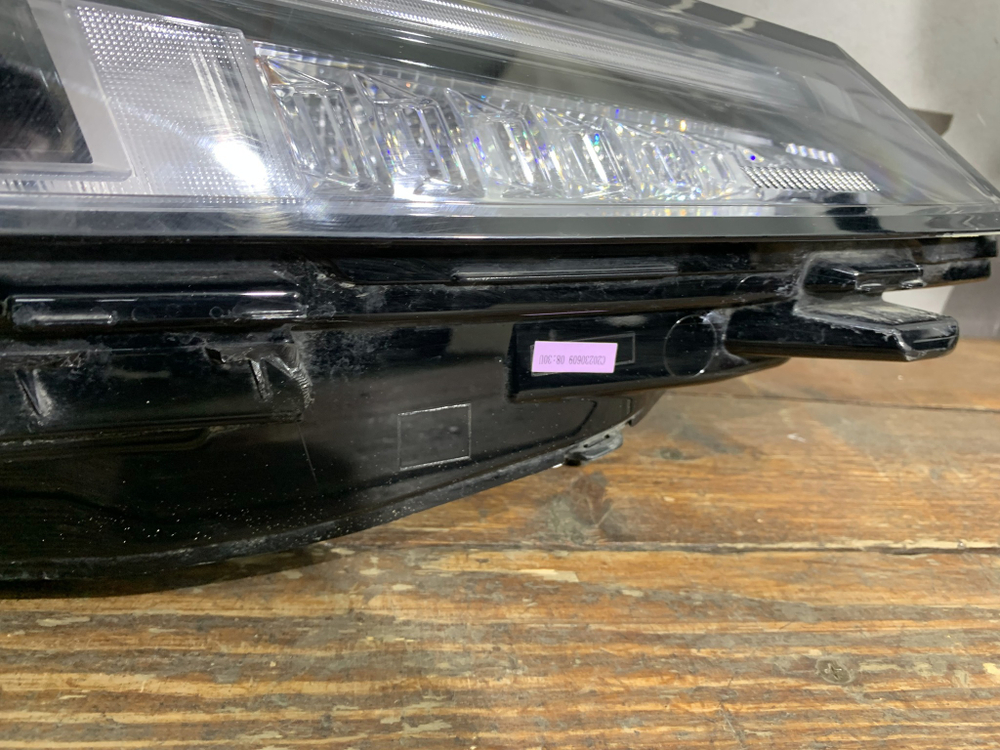 Фара правая Changan Lamore 23-нв Б/У Оригинал 4121020DY01