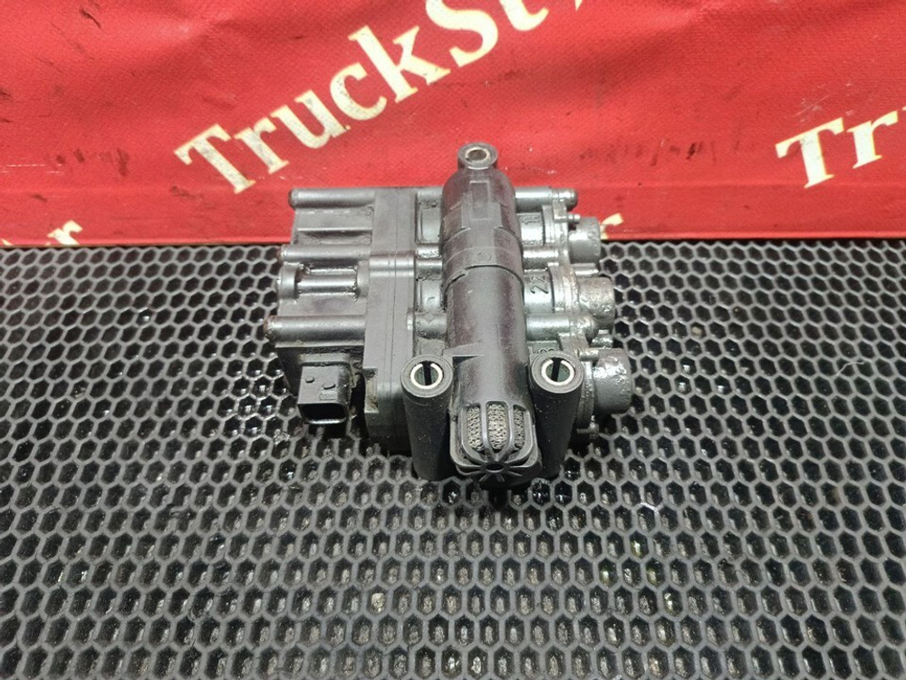 Кран уровня пола главный