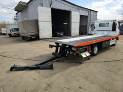 ISUZU ELF 4.5 т. эвакуатор со сдвижной платформой