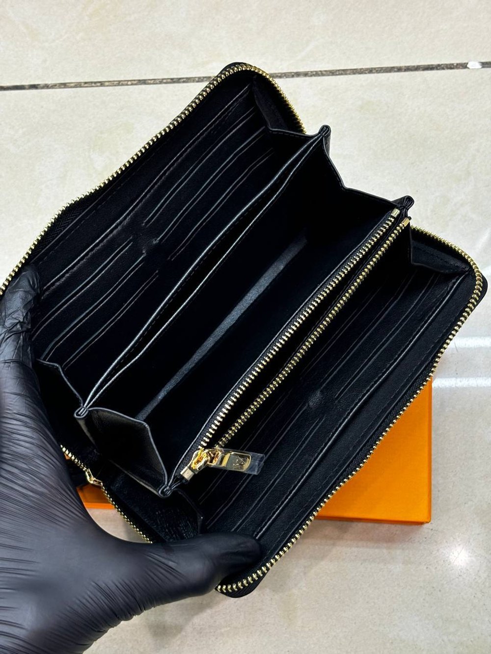 Кошелек Louis Vuitton