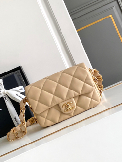 Chanel Bag 19 cm