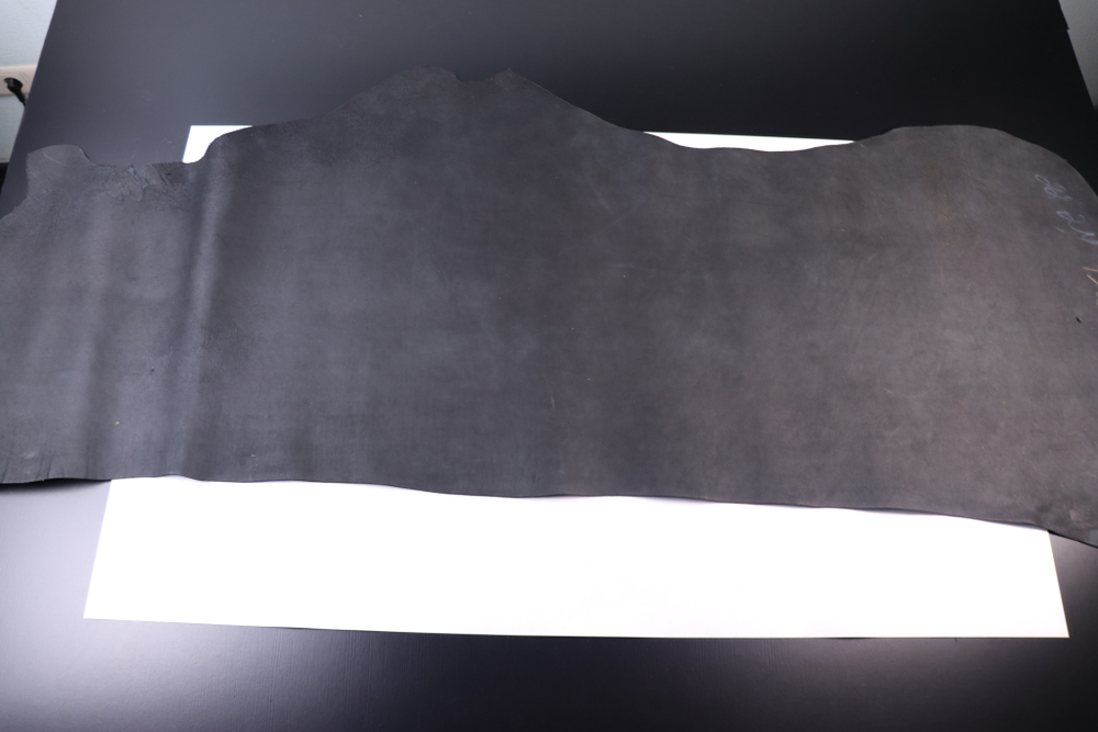 1,8-2,2 Юфть черная с восковым покрытием 128 дм² (КЛ)