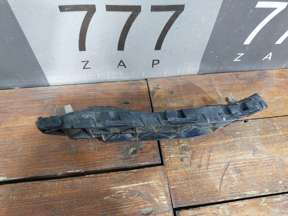 Кронштейн переднего бампера левый Hyundai ix35 (LM) 10-15 Б/У Оригинал 865132Y000