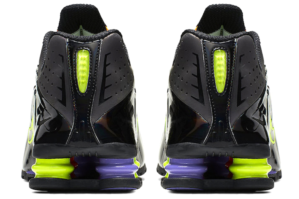 Кроссовки Nike Shox R4